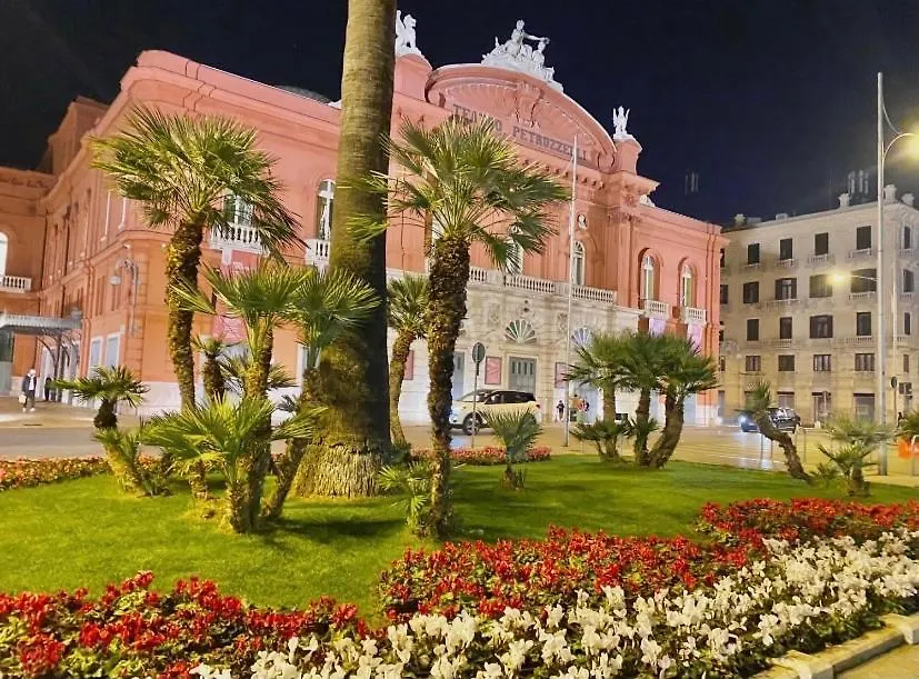 Calefati Gallery Luxury Apartment Bari Italy